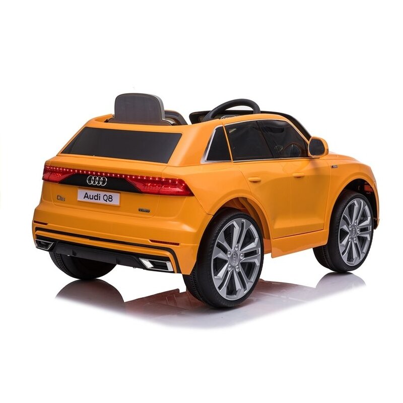 Laste ühekohaline elektriauto „Audi Q8“, kollane