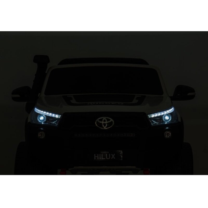 Toyota Hilux elektriline kahekohaline , must